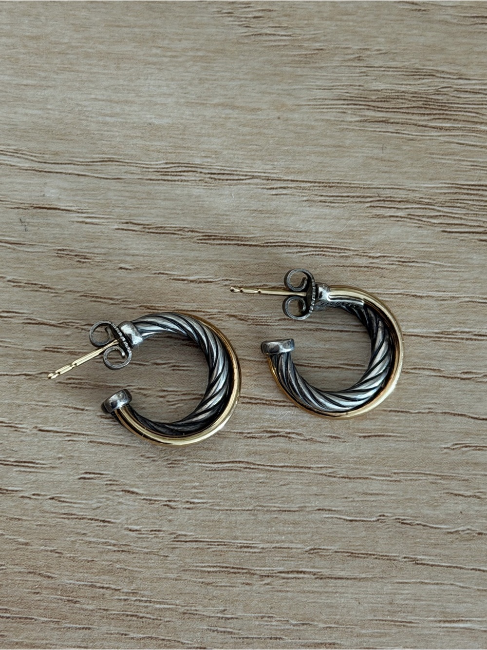 David Yurman Crossover Hoop Earrings in Silver & 18K Gold